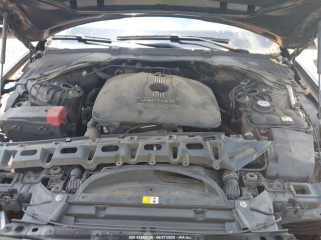 2017 JAGUAR XE SAJAD4BG0HA945502 Photo 9