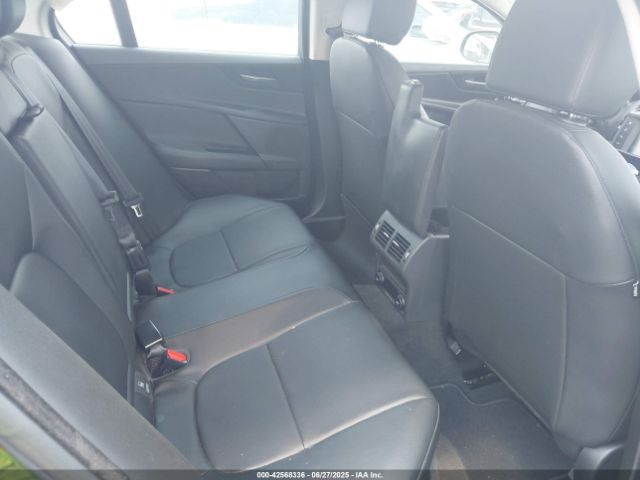 2017 JAGUAR XE SAJAD4BG0HA945502 Photo 7