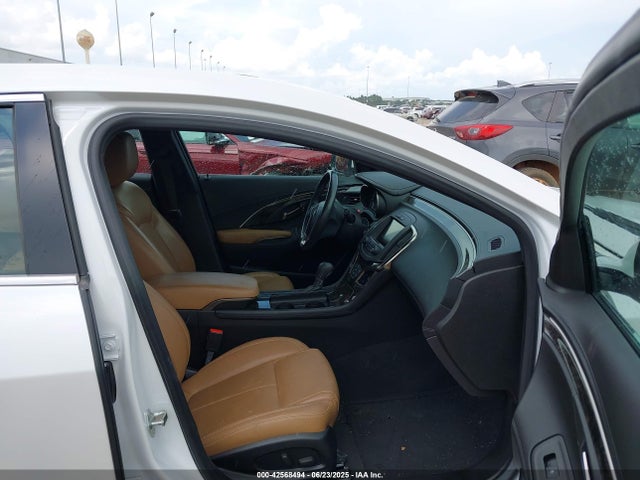 Buick lfx 2015 1G4GF5G34FF173757 Image 5