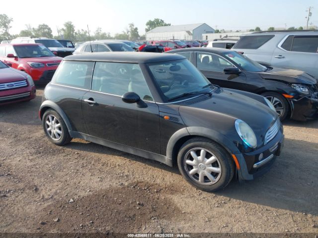 2002 MINI COOPER WMWRC33422TC37704