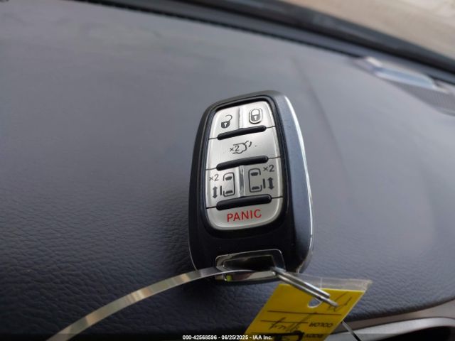 2018 CHRYSLER PACIFICA HYBRID 2C4RC1H70JR187642 Photo 10