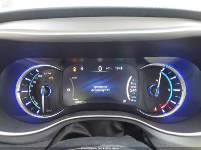 2018 CHRYSLER PACIFICA HYBRID 2C4RC1H70JR187642 Photo 6