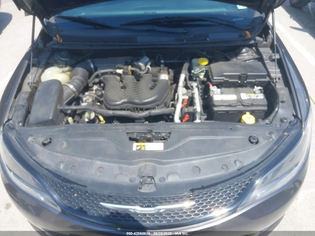 2015 Chrysler 200 S მანქანა იყიდება აუქციონზე, vin: 1C3CCCBG4FN516779, აუქციონის ნომერი: 42568636