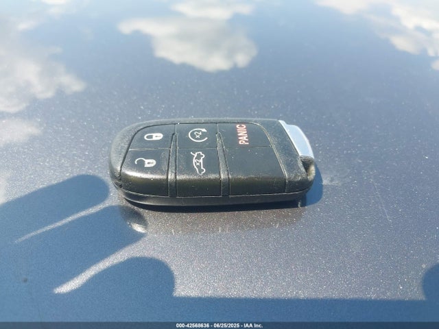 2015 Chrysler 200 S მანქანა იყიდება აუქციონზე, vin: 1C3CCCBG4FN516779, აუქციონის ნომერი: 42568636