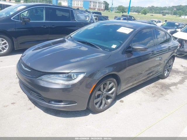 2015 Chrysler 200 S მანქანა იყიდება აუქციონზე, vin: 1C3CCCBG4FN516779, აუქციონის ნომერი: 42568636
