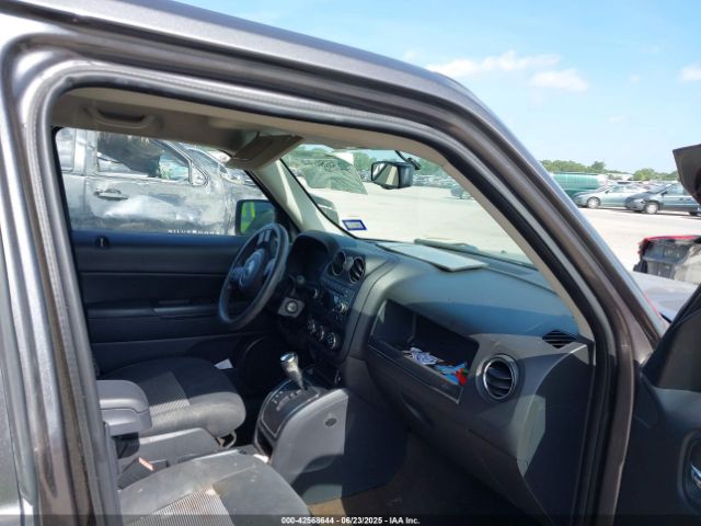 1C4NJRBB7FD257941 Jeep 2015