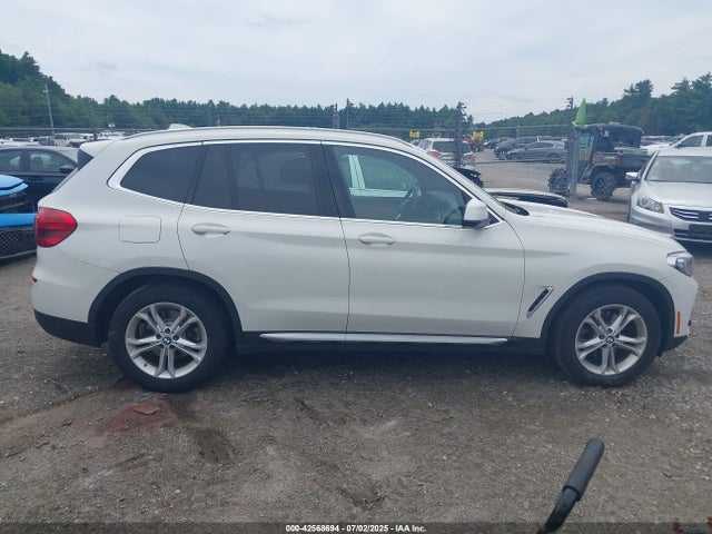 BMW 2018 2018 5UXTR9C5XJLD89309 Image 13