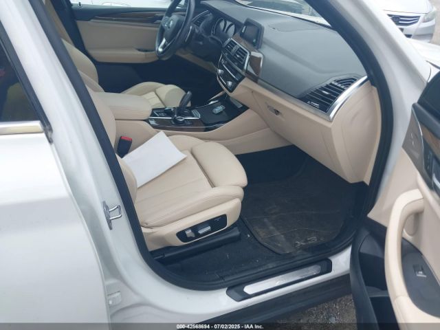 2018 BMW X3 5UXTR9C5XJLD89309 Photo 4