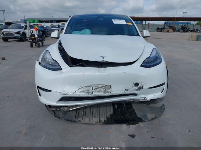 2021 TESLA MODEL Y 5YJYGDEE6MF211141 Photo 5