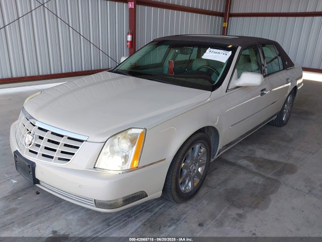 2010 CADILLAC DTS 1G6KH5EY1AU135868 Photo 1