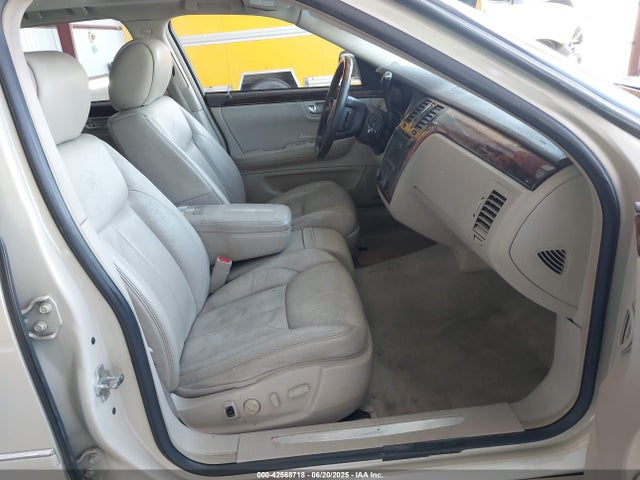 2010 CADILLAC DTS 1G6KH5EY1AU135868 Photo 4