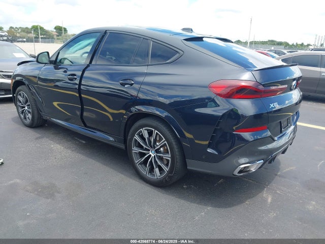 BMW 2025 2025 5UX33EX04S9X24889 Image 3