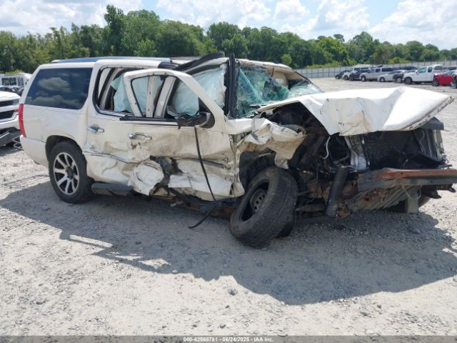 2011 CADILLAC ESCALADE ESV 1GYS4HEF1BR334152