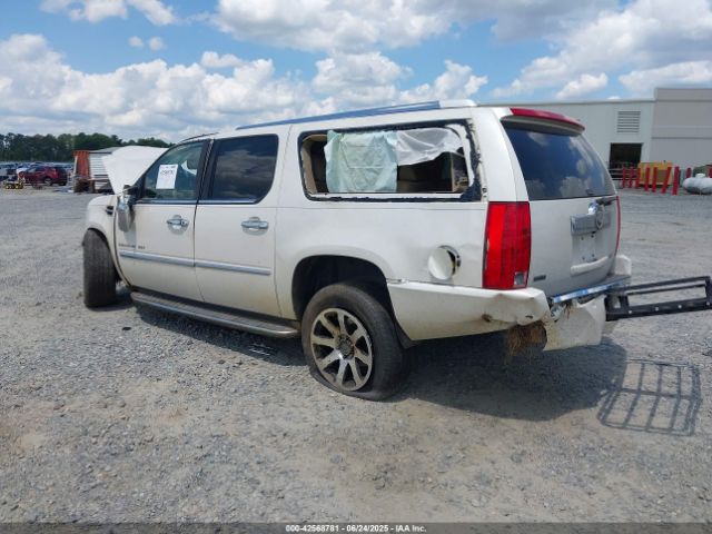 2011 CADILLAC ESCALADE ESV 1GYS4HEF1BR334152 Photo 2