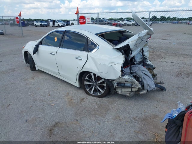 1N4AL3AP8GN376327 Nissan 2016