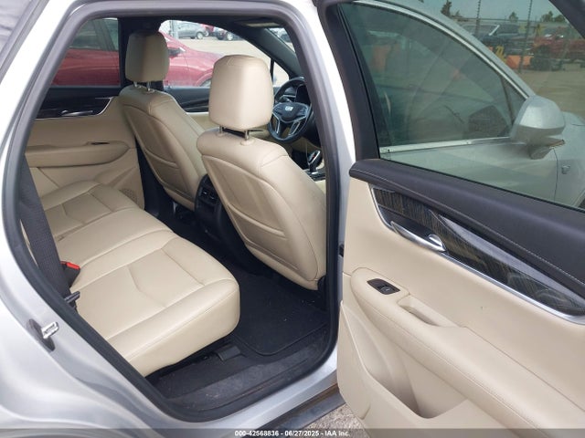2017 CADILLAC XT5 1GYKNARS4HZ307127 Photo 7