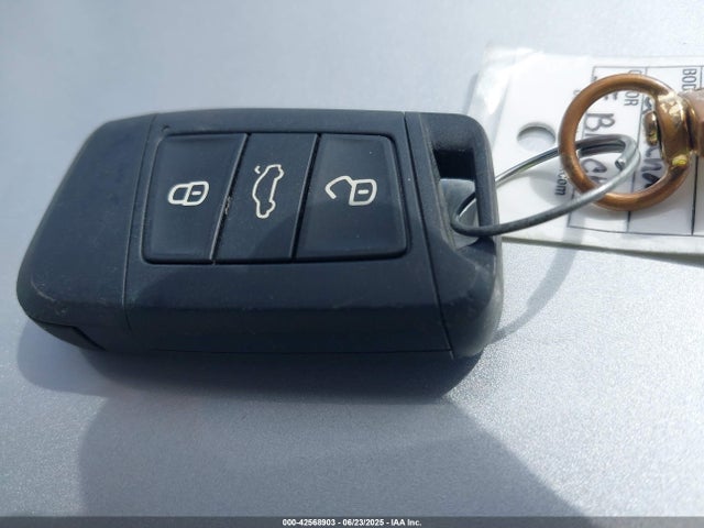 3VWC57BU0MM051649 Volkswagen tsi