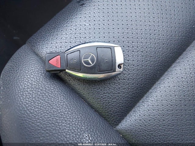 WDCGG5HB2EG182046 Mercedes-Benz Glk-Class