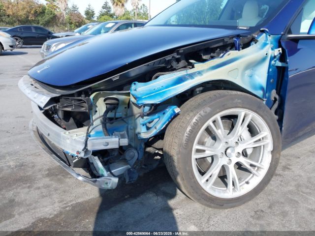 7SAYGDEE7PF621275 Tesla Model Y