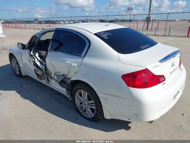 JN1CV6AR1FM651303 Infiniti 2015