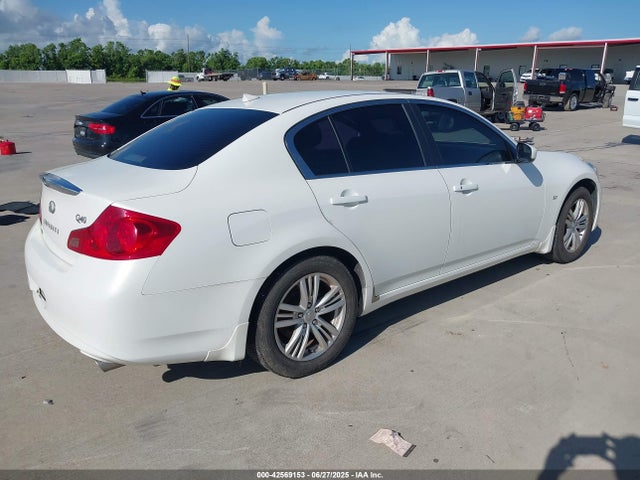JN1CV6AR1FM651303 Infiniti 2015