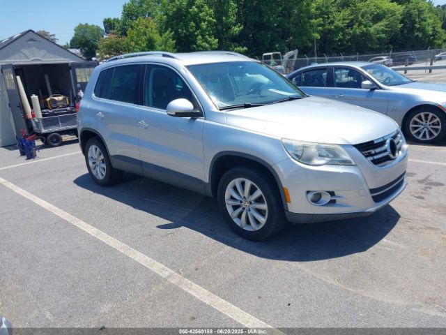 2011 VOLKSWAGEN TIGUAN WVGAV7AXXBW511253