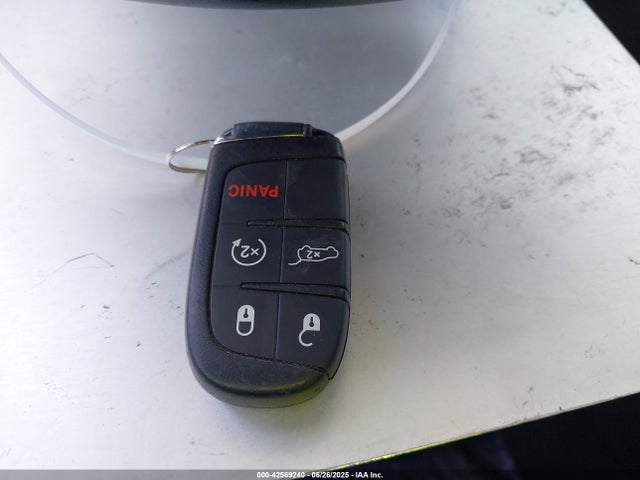 Jeep 2019 2019 3C4NJCBB9KT832669 Image 11