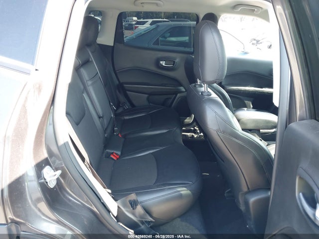 Jeep 2019 2019 3C4NJCBB9KT832669 Image 8