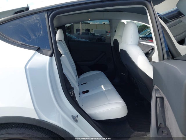 2024 TESLA MODEL Y 7SAYGDEF4RA288834 Photo 7