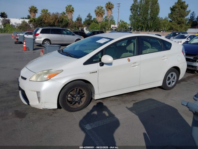 2014 TOYOTA PRIUS JTDKN3DU7E1754796 Photo 1