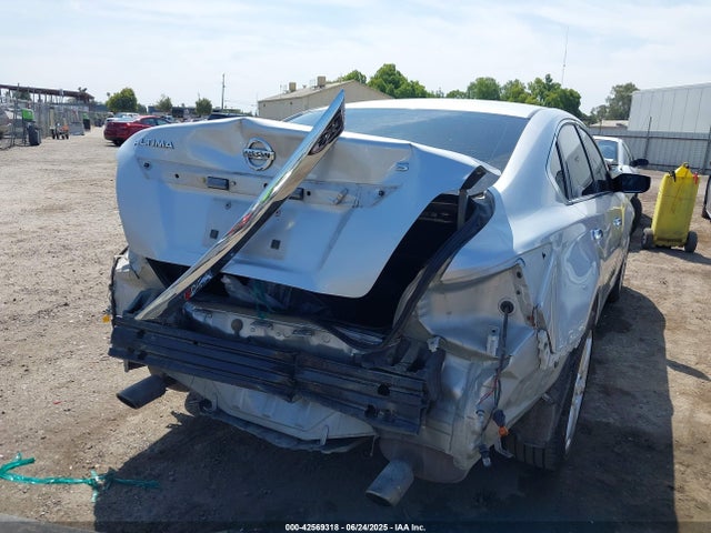 1N4AL3AP0FC276555 Nissan 2015