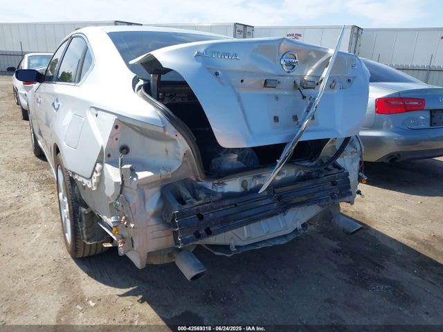 1N4AL3AP0FC276555 Nissan 2015