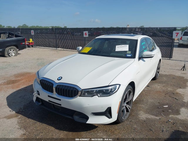 3MW5P7J0XM8B58265 BMW 330e