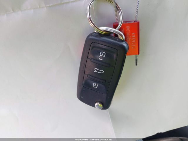 2016 VOLKSWAGEN TIGUAN WVGAV7AX7GW557260 Photo 10