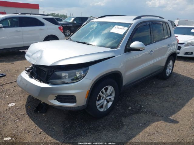 2016 VOLKSWAGEN TIGUAN WVGAV7AX7GW557260 Photo 1