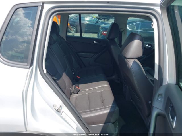 2016 VOLKSWAGEN TIGUAN WVGAV7AX7GW557260 Photo 7