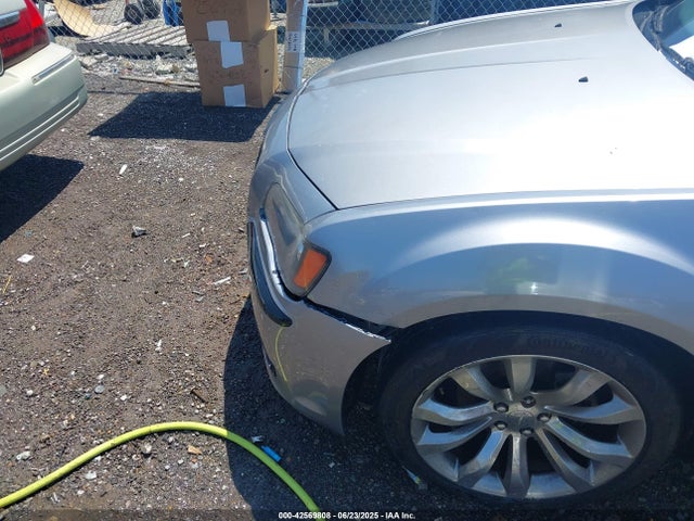 Chrysler 2014 2014 2C3CCABG0EH355570 Image 6