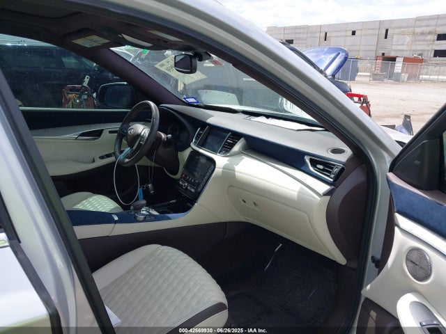 42569930 :رقم المزاد ، 3PCAJ5DA4MF123714 vin ، 2021 Infiniti Qx50 Autograph مزاد بيع