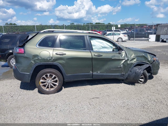 1C4PJLCX6KD151264 Jeep 2019