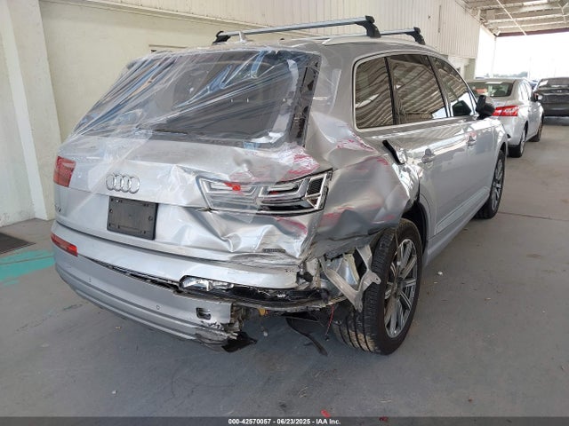 2019 AUDI Q7 WA1AAAF74KD034136 Photo 3