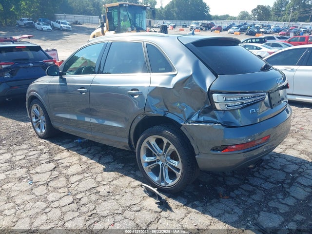 2017 AUDI Q3 WA1JCCFS8HR003056 Photo 2