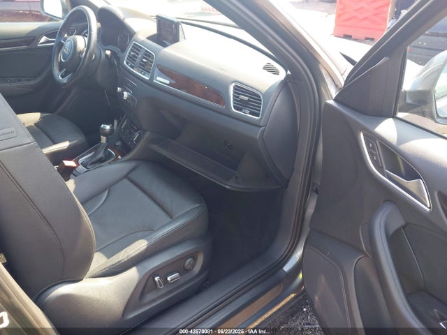 2017 AUDI Q3 WA1JCCFS8HR003056 Photo 4