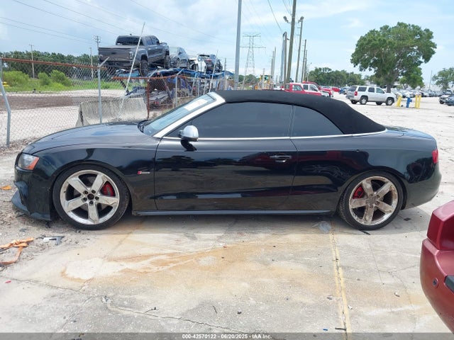 2011 Audi S5 3.0 Premium Plus მანქანა იყიდება აუქციონზე, vin: WAUCGAFH5BN005810, აუქციონის ნომერი: 42570122