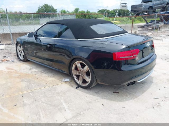 2011 AUDI S5 WAUCGAFH5BN005810 Photo 2