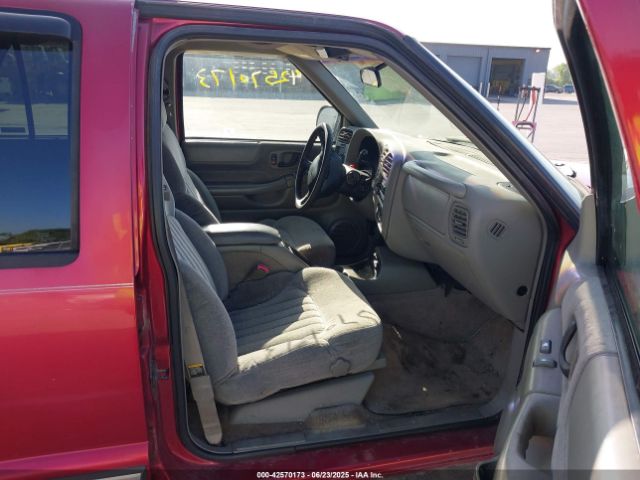 2000 CHEVROLET BLAZER 1GNDT13W8Y2149343 Photo 4