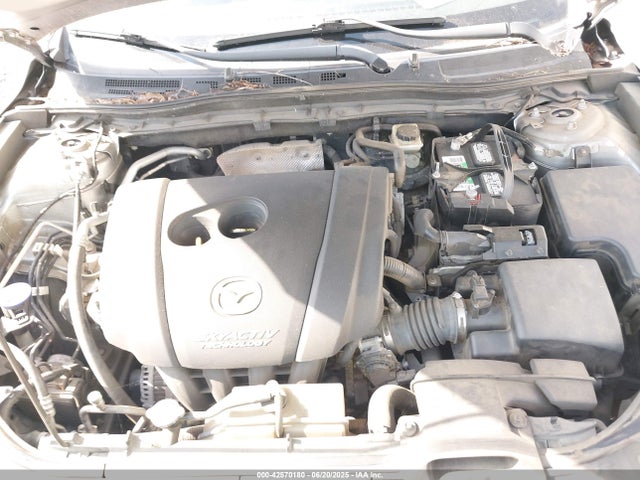 3MZBM1V74FM144856 Mazda pe