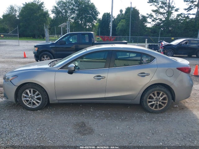 3MZBM1V74FM144856 Mazda pe