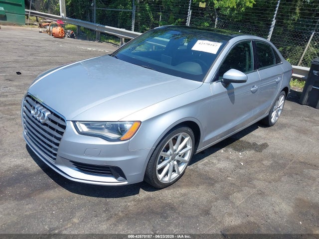 2015 AUDI A3 WAUCJGFF8F1053690 Photo 1