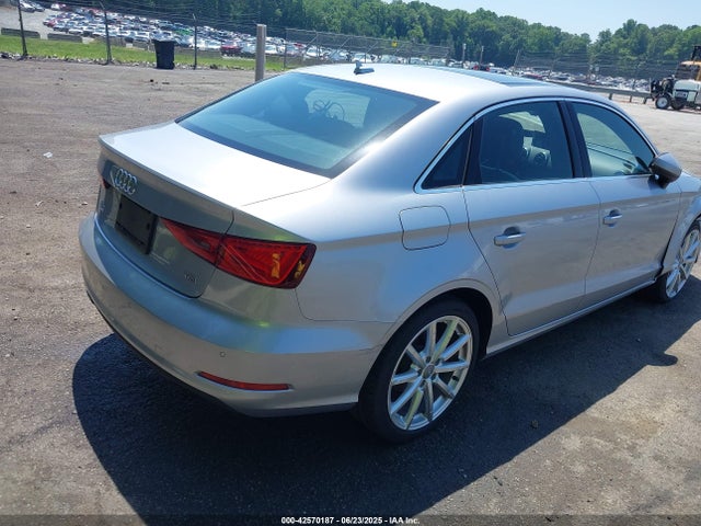 2015 AUDI A3 WAUCJGFF8F1053690 Photo 3