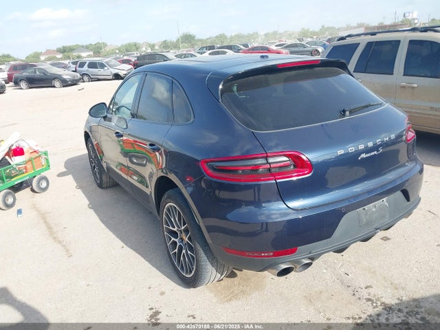 2018 PORSCHE MACAN WP1AB2A51JLB32722 Photo 2